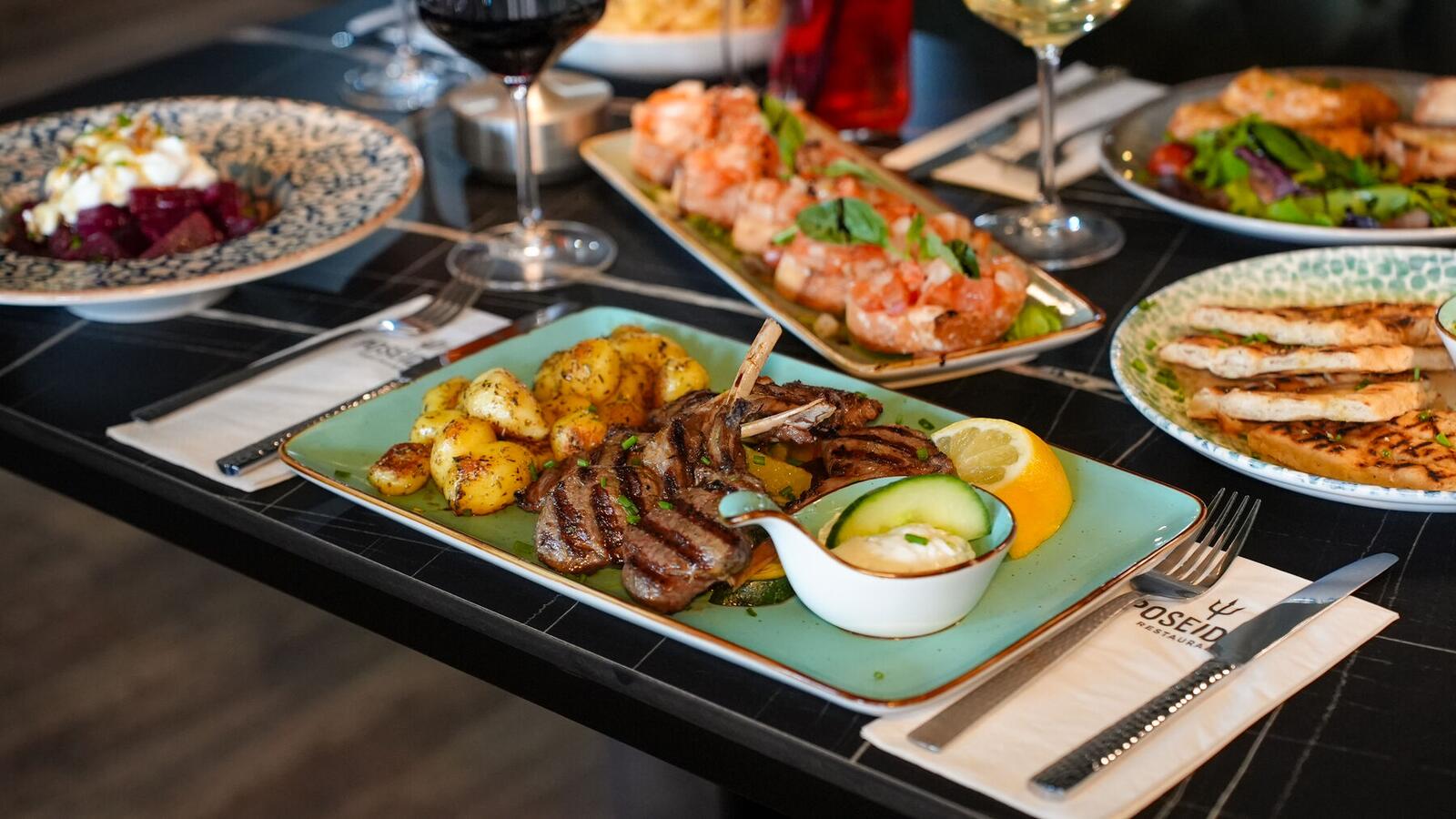 Mezze-Auswahl auf dem Tisch